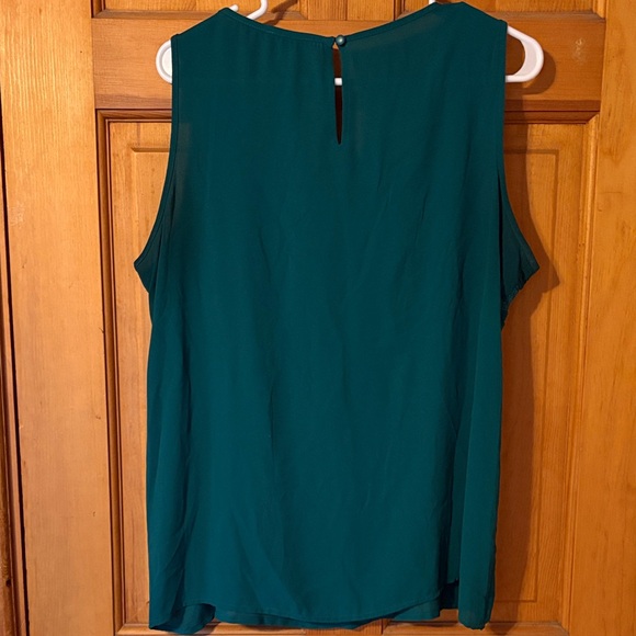 LOFT‎ Green Sleeveless Blouse - Picture 3 of 3